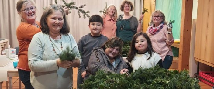 Adventskranz-Aktion in Mitterfelden